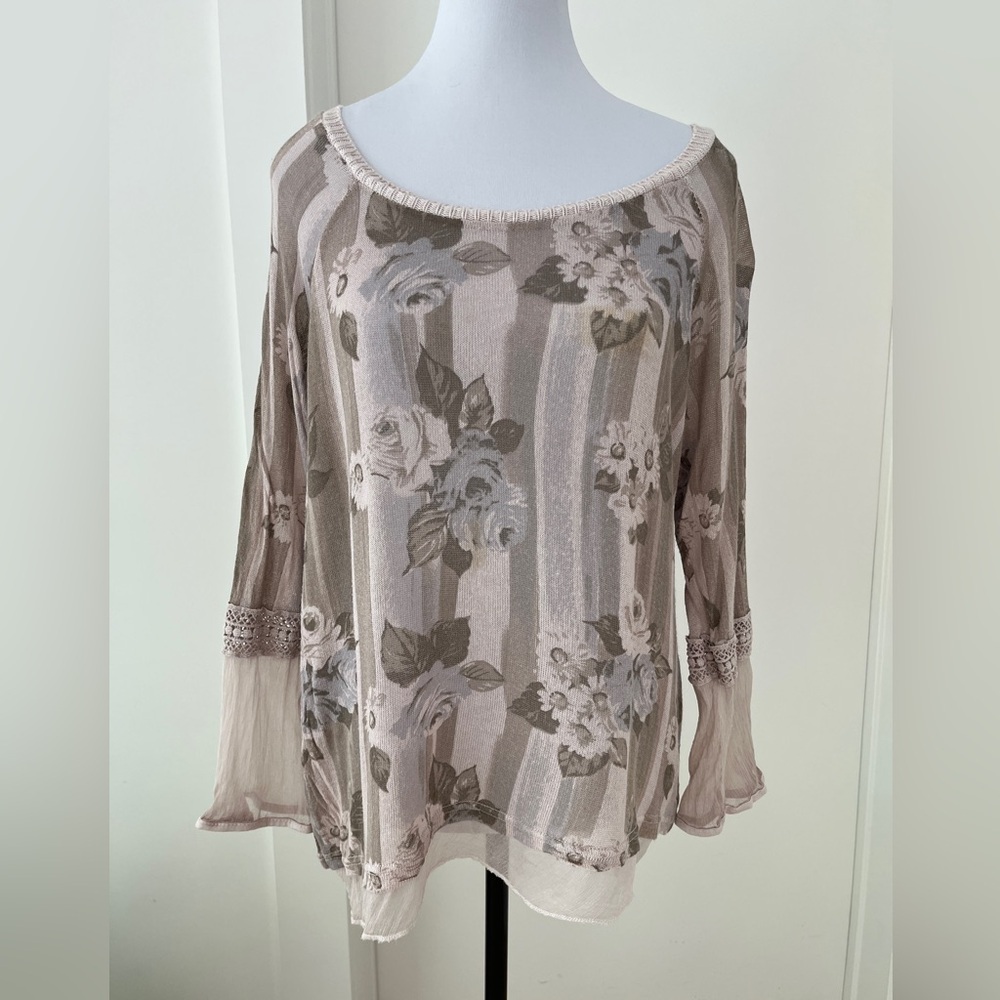 SWEATER Lightweight Knit Floral Neutral Wide Neck Sheer Cuffs & Hem Made Italy